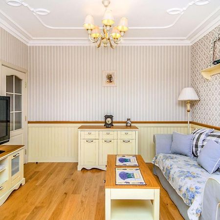 شقة فارنا  في Central Shabby Chic Flat Close To Paid Parking المظهر الخارجي الصورة