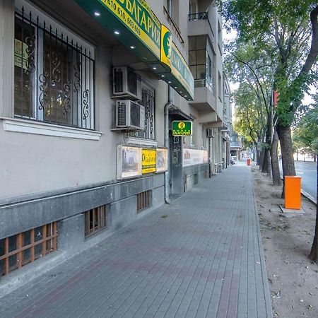شقة فارنا  في Central Shabby Chic Flat Close To Paid Parking المظهر الخارجي الصورة